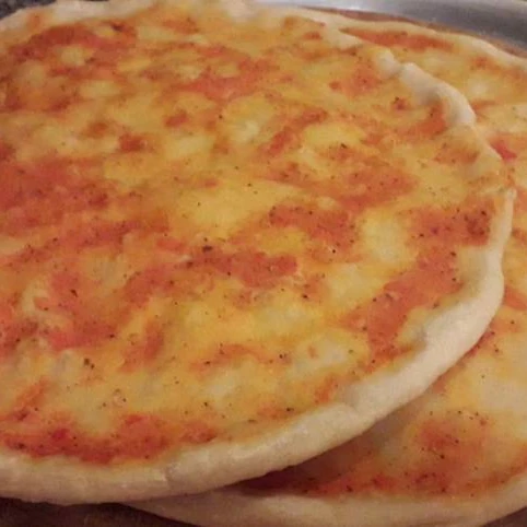 L Y P Prepizzas y Empanadas